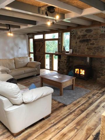 Rabbits 1Or 2 Bedroom Hobbit Style Hillset Earthen Dartmoor Eco Home South Brent Exterior photo
