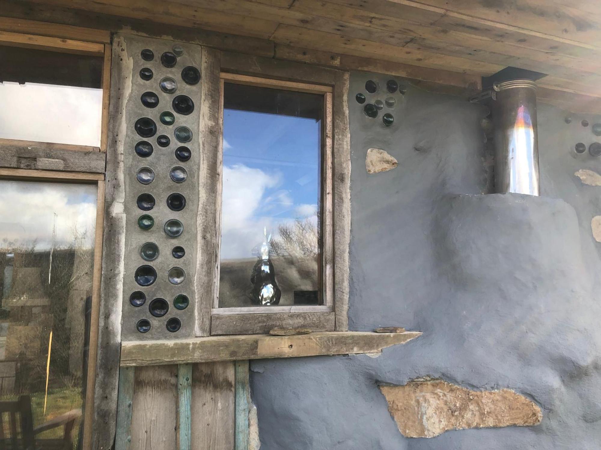 Rabbits 1Or 2 Bedroom Hobbit Style Hillset Earthen Dartmoor Eco Home South Brent Exterior photo